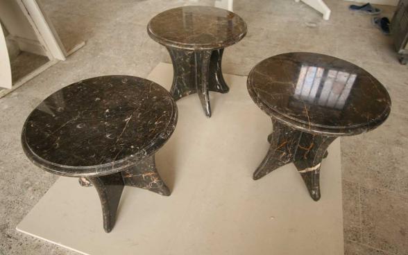 خرید مستقیم میز عسلی سنگی