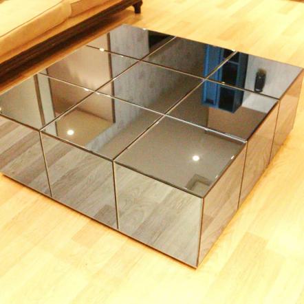 ویژگی های میز عسلی آینه ای