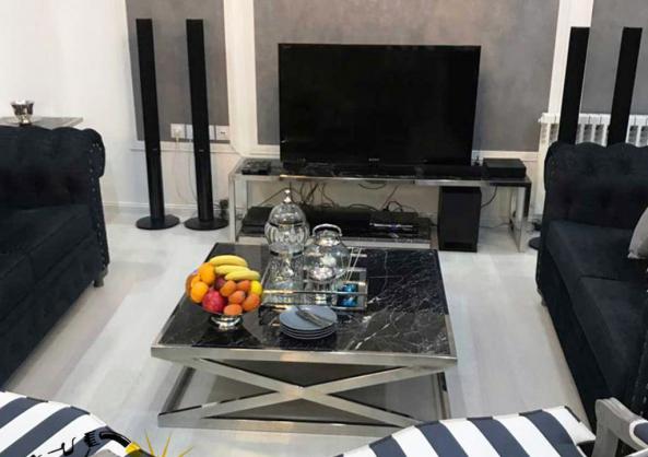 خصوصیات میز جلو مبلی استیل