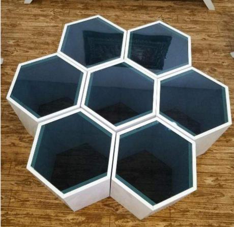 3 نکته مهم در مورد میز عسلی زنبوری